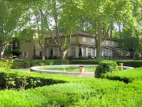 Moulin de Vernegues Hotel