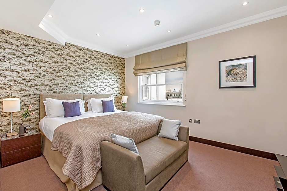 130 Queen's Gate Apartments