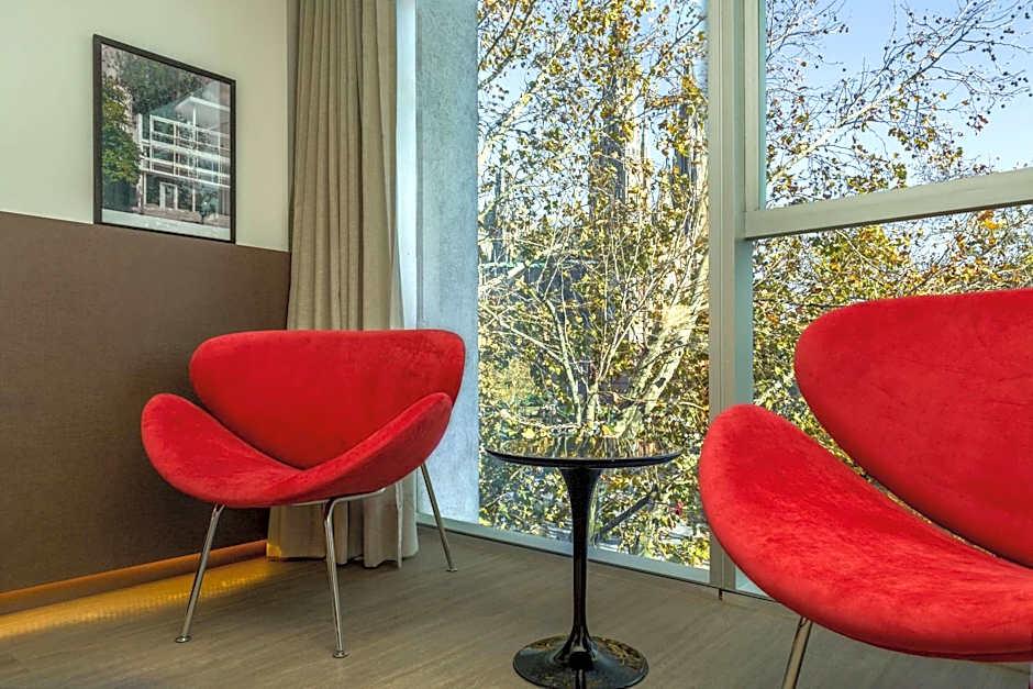 Dazzler by Wyndham La Plata