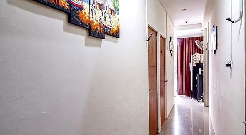 RedDoorz @ Mayjen Sungkono Surabaya
