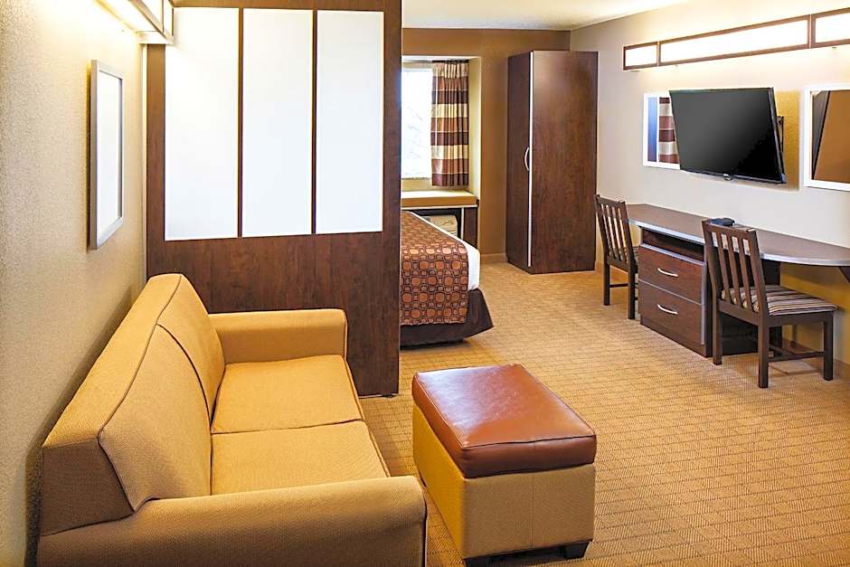 Microtel Inn & Suites by Wyndham St Clairsville/Wheeling