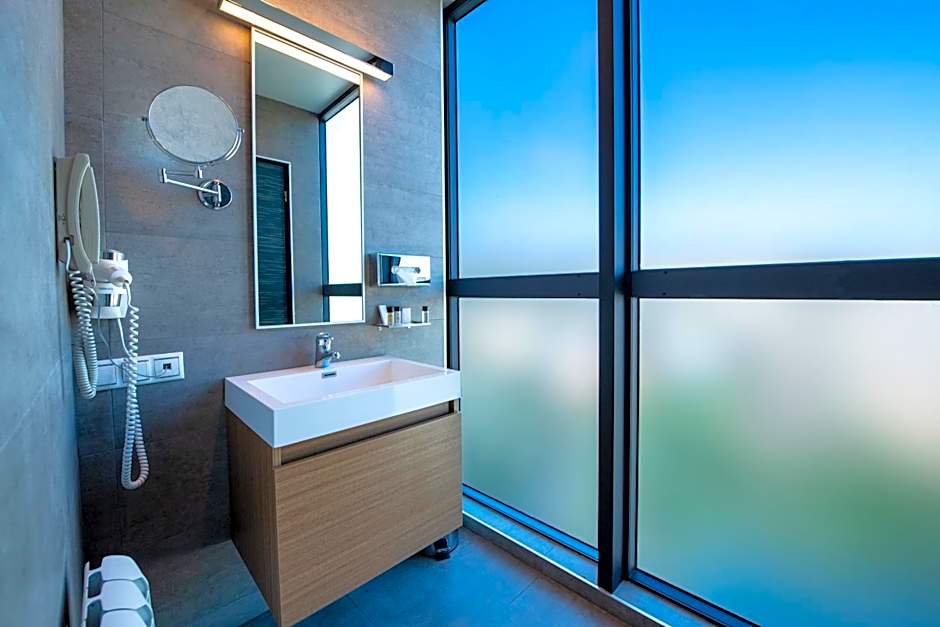 Opera Suite Hotel