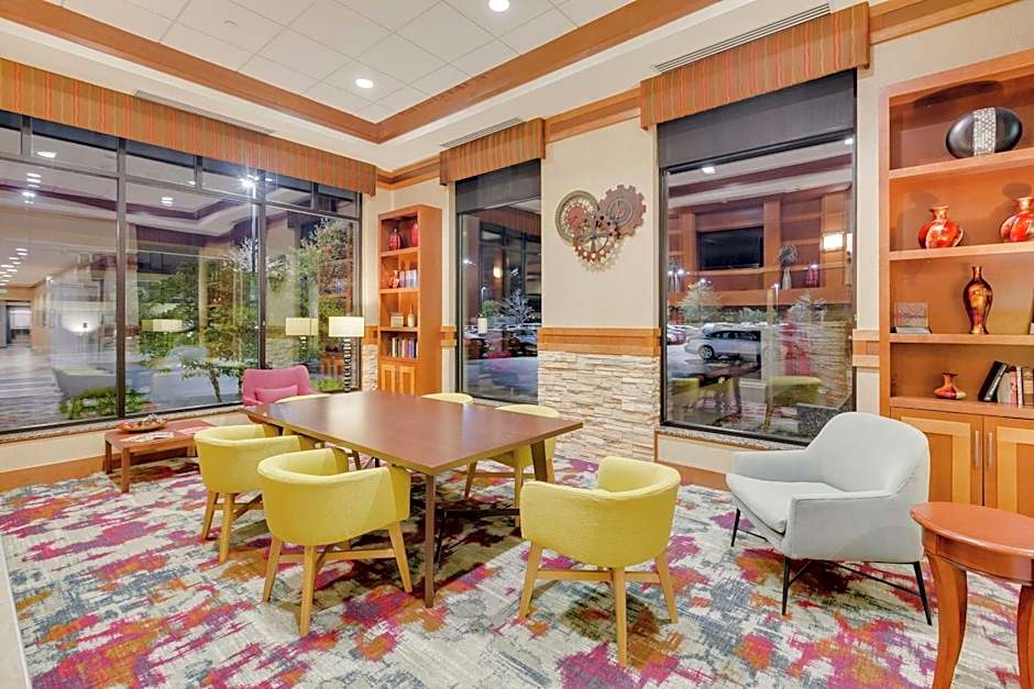 Hilton Garden Inn Milwaukee Airport