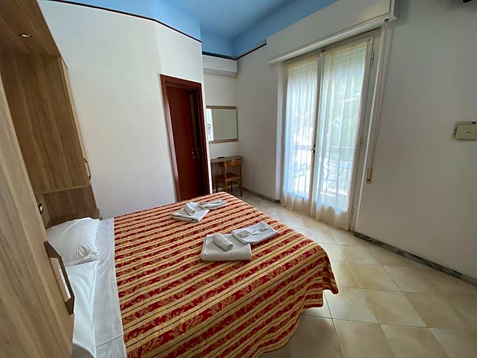 Hotel Nanni Garnì