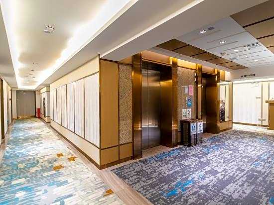 Oriental Silk Hotel