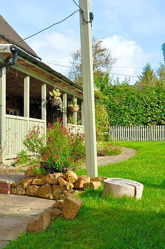 The Hollybush Inn and B&B