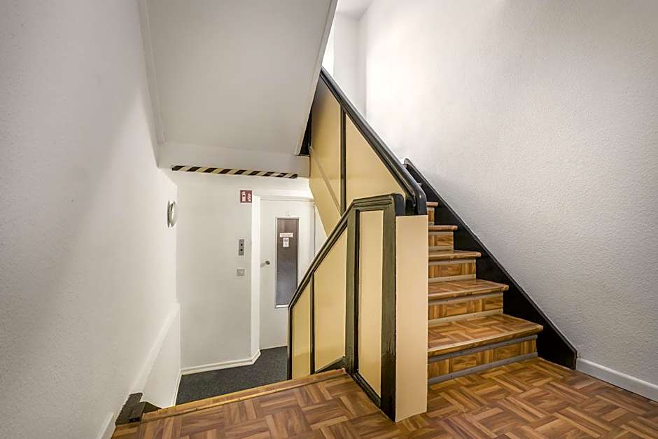 Signature Hotel Astoria