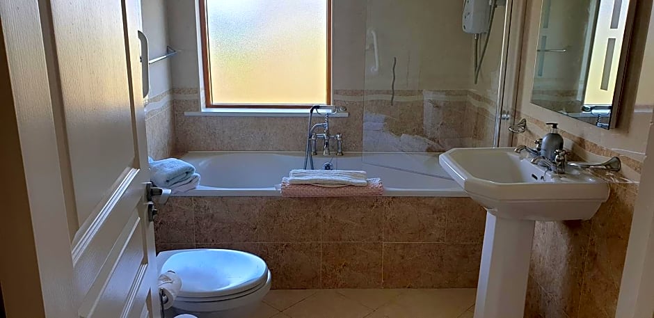 Knightsbrook Guesthouse