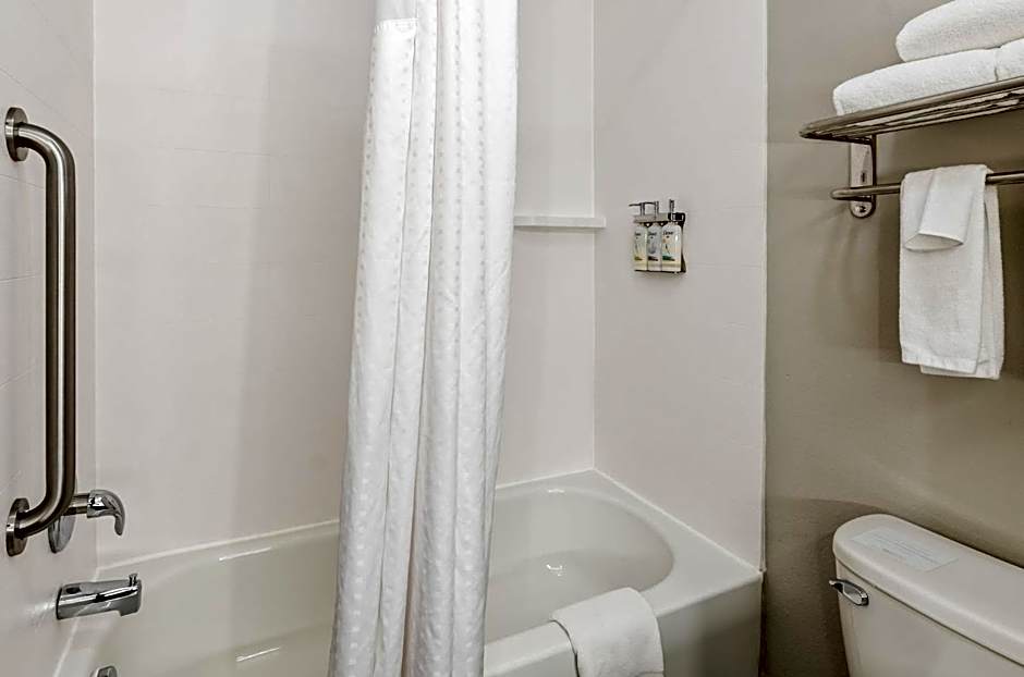 Holiday Inn Express & Suites Wytheville By IHG