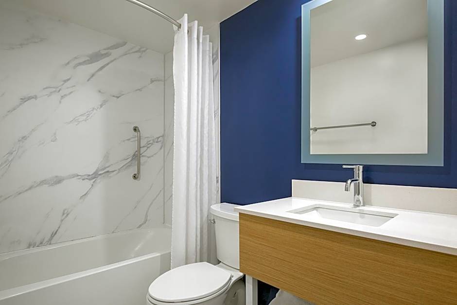 Spark by Hilton Brockville