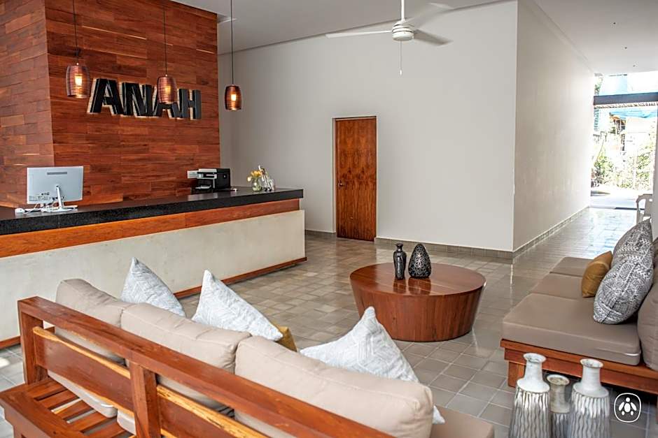 Anah La Quinta
