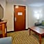 Holiday Inn Express Hotel & Suites Fredericksburg By IHG