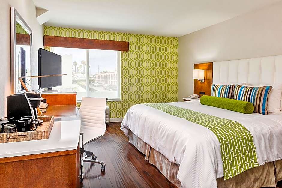 Hotel Indigo Anaheim By IHG