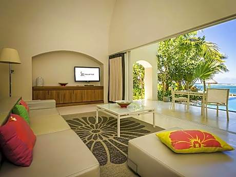 SO Two-Bedroom VIP Beach Villa with Living Room, Private Garden and Private Pool - Beach Front