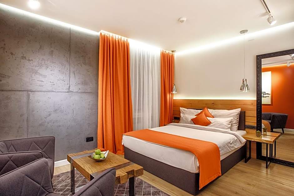 One Luxury Suites