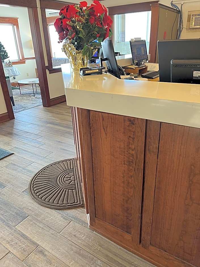 Fireside Inn and Suites