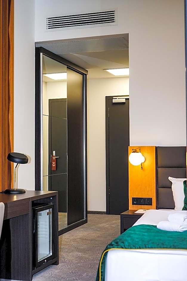 M-Pire Hotel