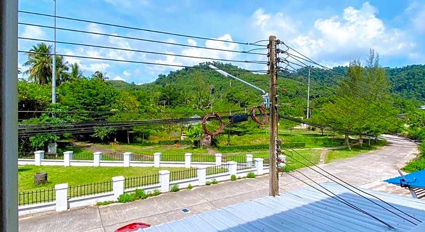 Khaolak Mind Home Hostel