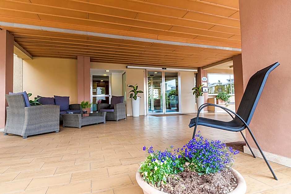 Hotel Residence Ulivi E Palme