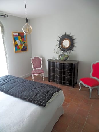 Cha Cha-Double or Twin-Superior-Ensuite-Street View