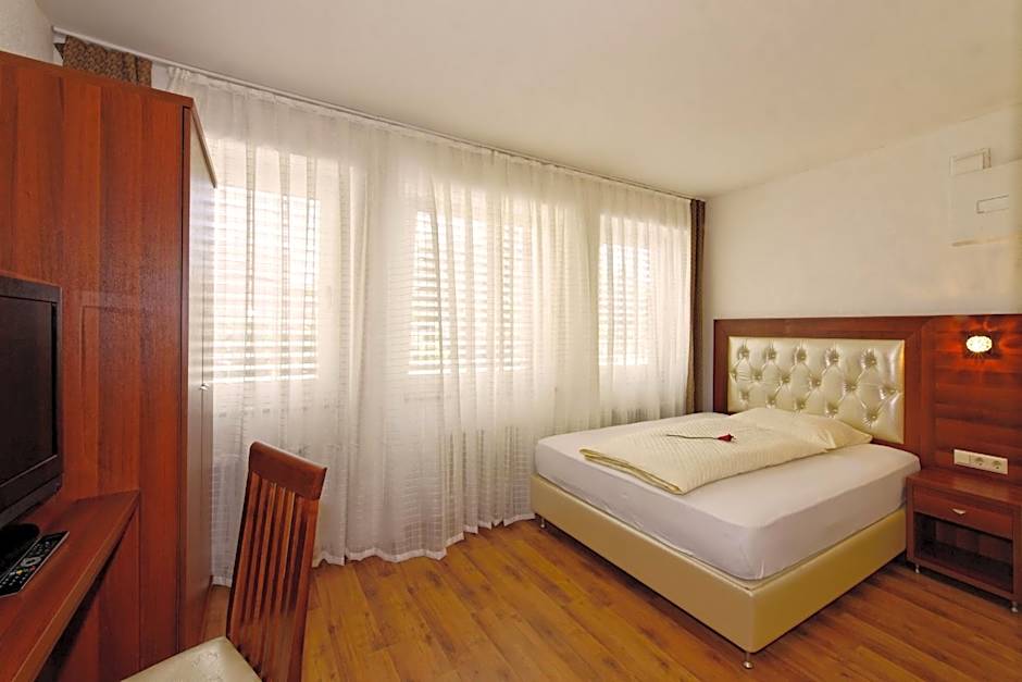 ZUM ZIEL Hotel Grenzach-Wyhlen bei Basel