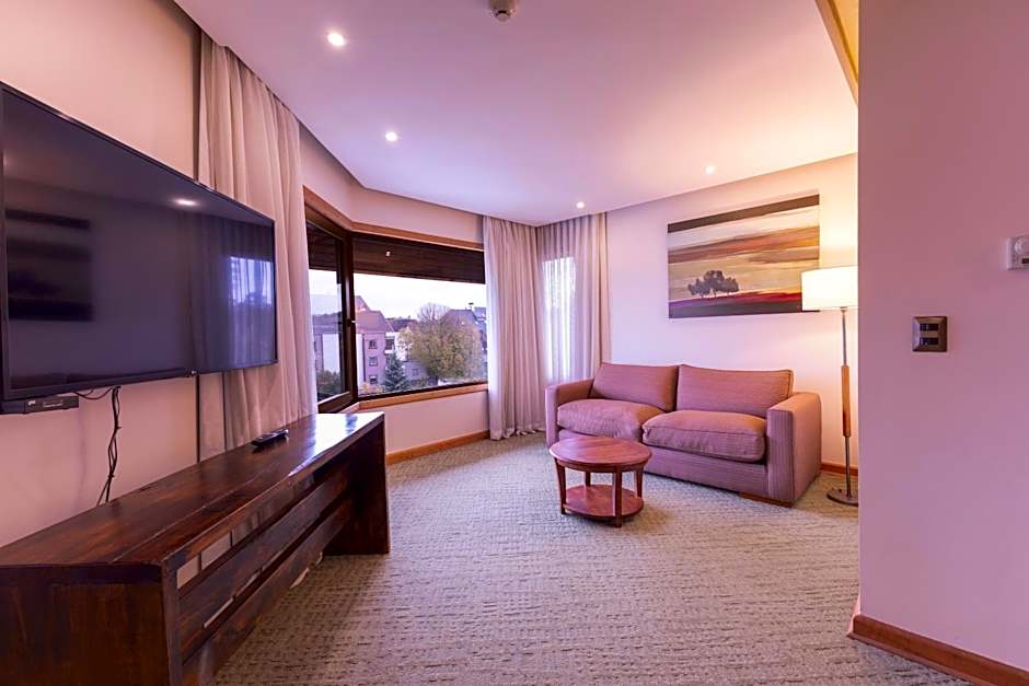 Wyndham Puerto Varas Pettra