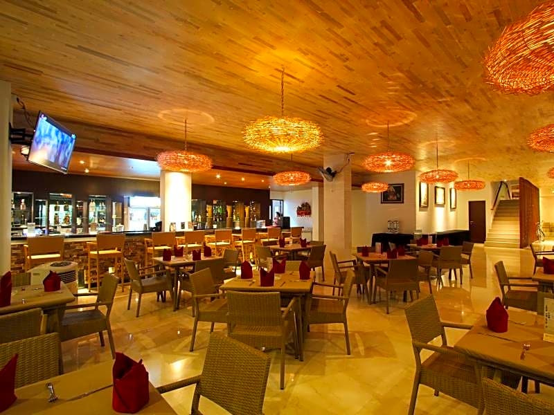 Grand La Walon Hotel