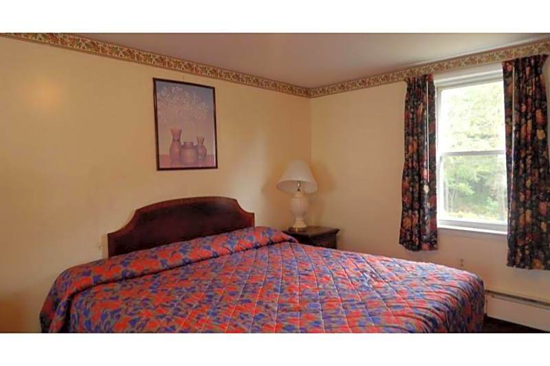 Knights Inn Centerville Cape Cod Area