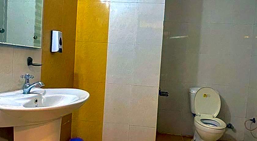 Hotel Ashapura Palace