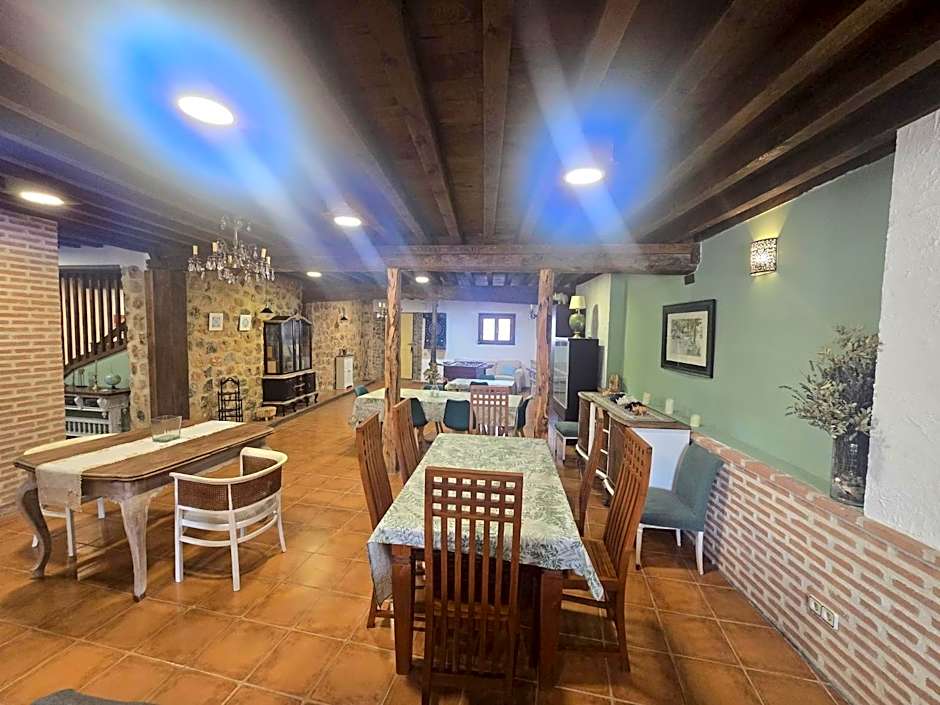La Casona del Rio Abion