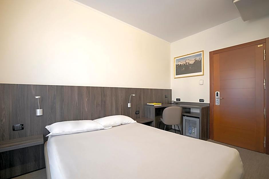 Hotel Ungheria Varese 1946