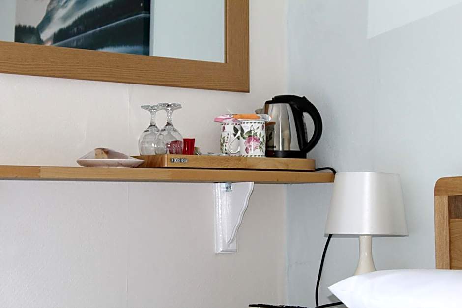 The Bay House Lake View Guest House - Adults Only