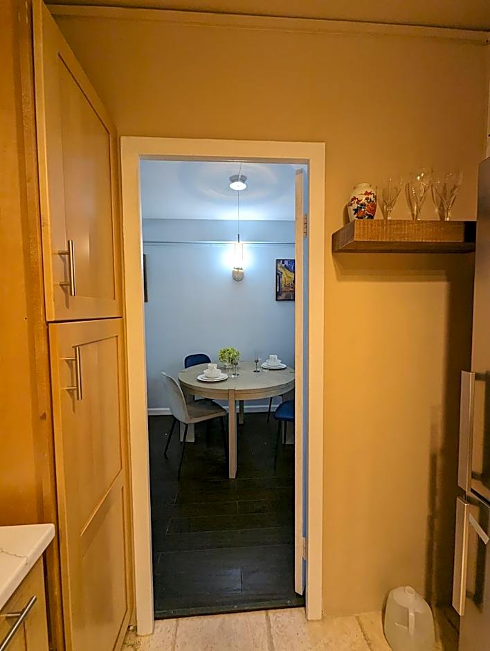 Fully renovated Manhattan gem