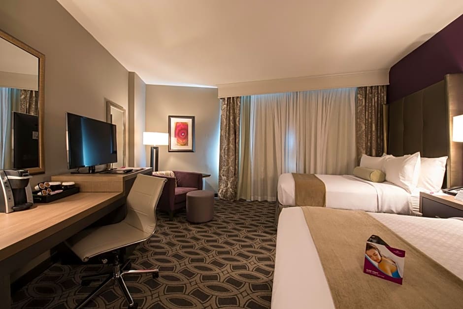 Crowne Plaza Saddlebrook By IHG