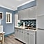 Walkabout 8 Tower Suite with Panoramic Ocean Views