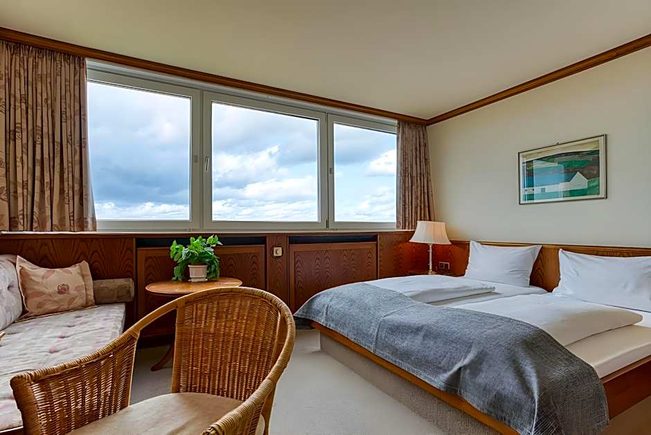 FF&E Hotel Dania