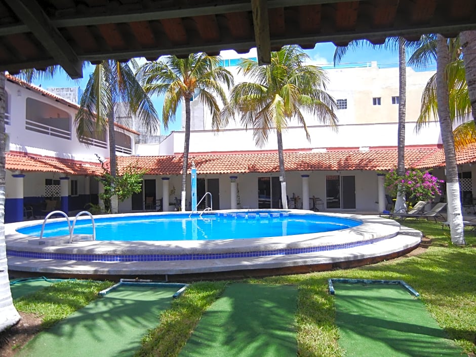 Hotel Plaza Almendros