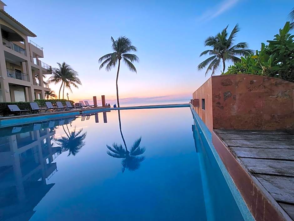 Ocean Front El Faro Reef 304