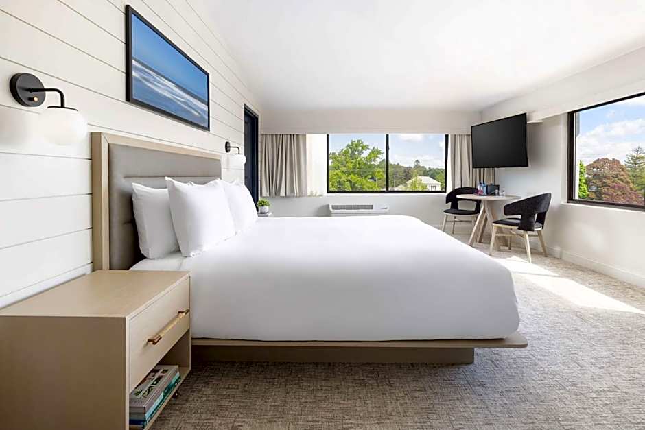 The Pell - JDV by Hyatt