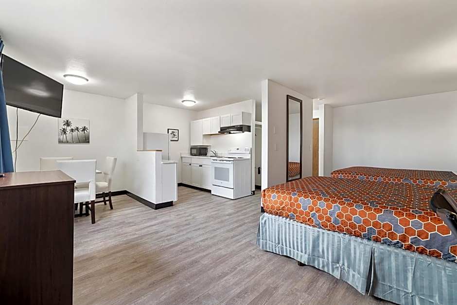 Kennewick Suites