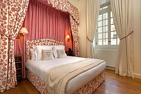 Suite Honneur Double ou lits jumeaux