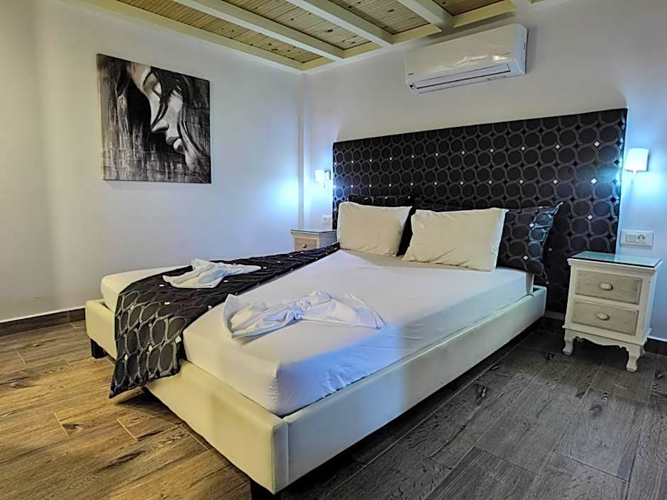 Vlycha Beach Apartments