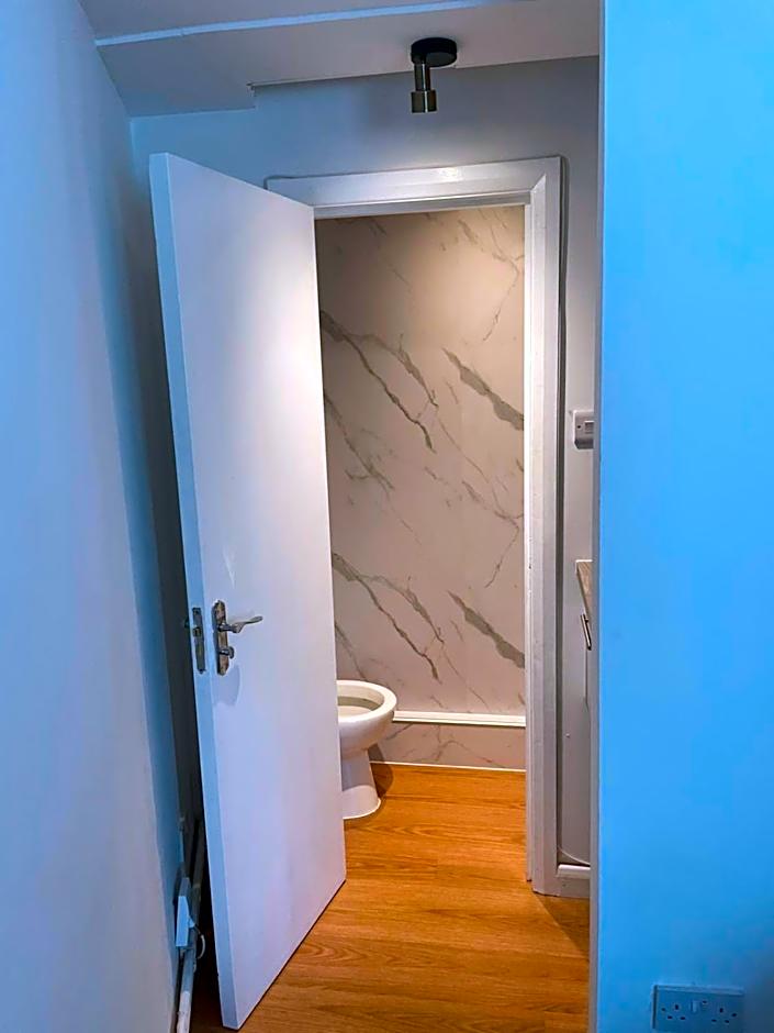 Modern Studio Apartments in Bromley, Greater London near Tesco and Sundridge Park Station