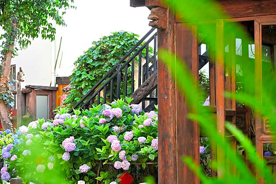 China Old Story Inns Lijiang Garden