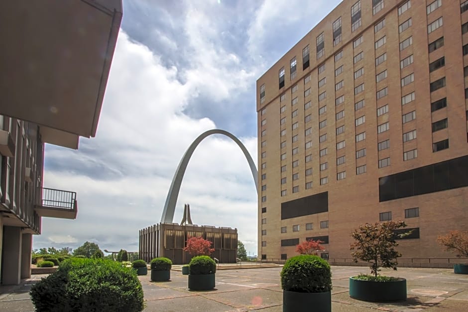 City Place St. Louis - Downtown Hotel