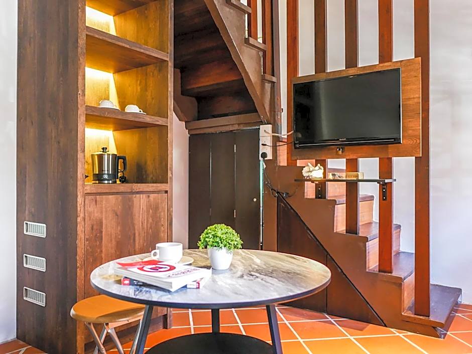 Carnarvon Antique Loft