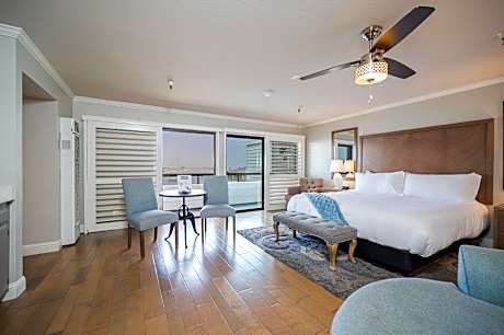 Luxury King Room