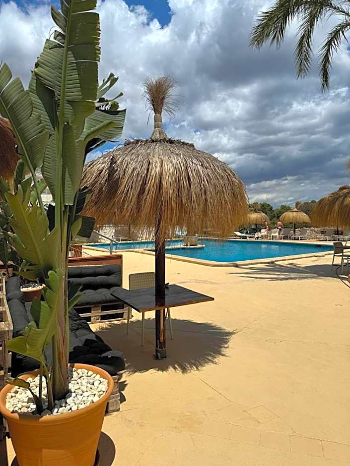 Orange Colom - Seaside Apartments