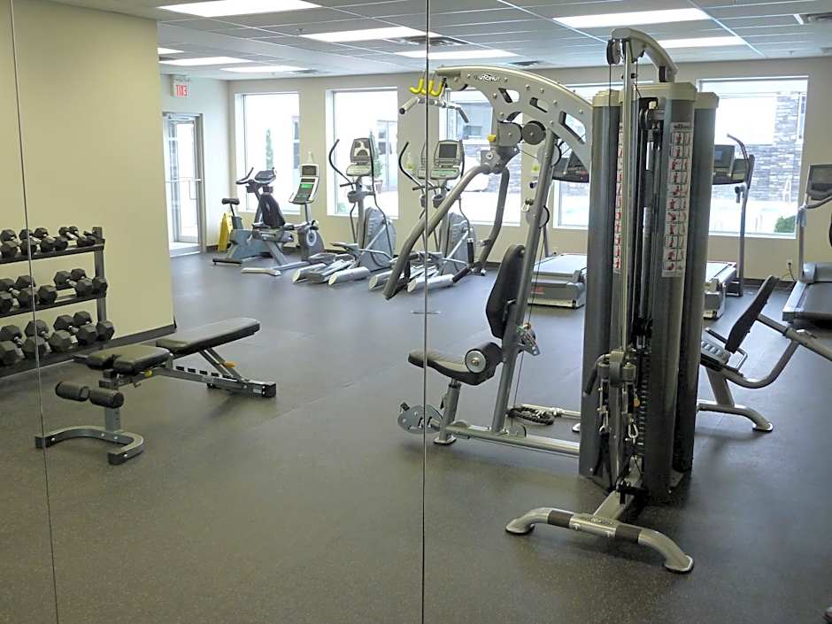 Carriage House Hotel & Conference Centre