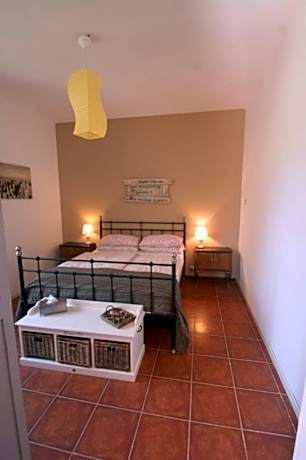 Apartment with Garden View